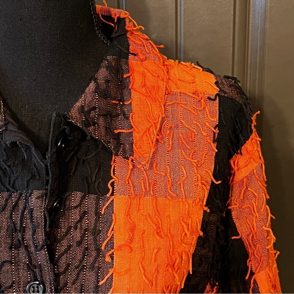 NWT VINTAGE SILVER STREAM Black and Orange Fuzzy Jacket, Size Small - Picture 3 of 7